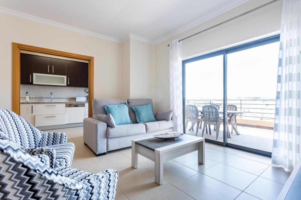 Horizon Apartment By Seewest ลากอส ภายนอก รูปภาพ